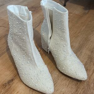 Versona Pearl-Studded Cream Ankle Boots
